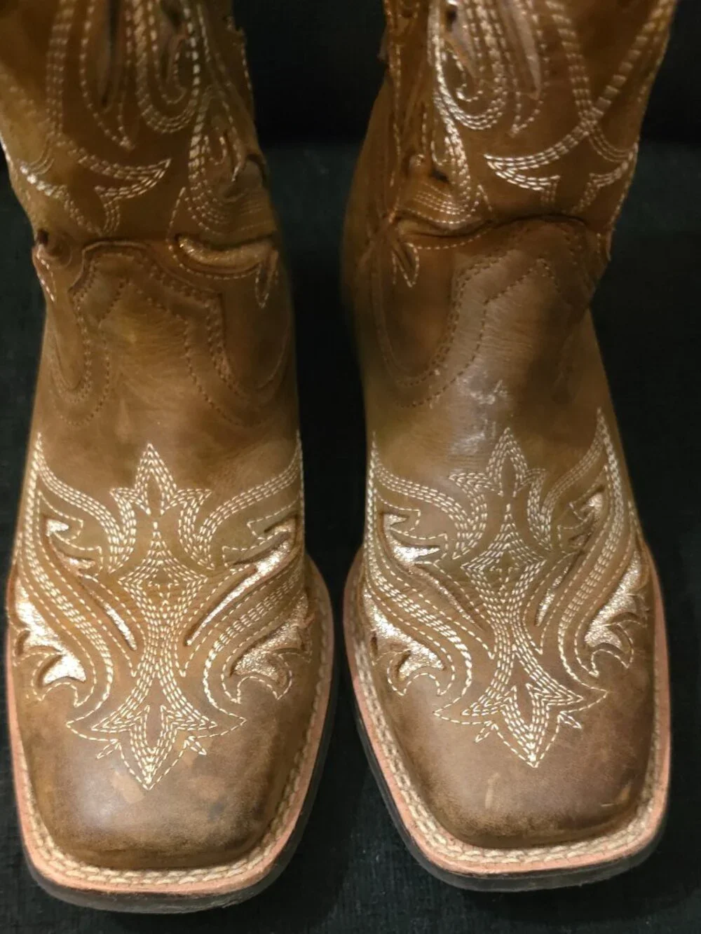 Ariat kids round